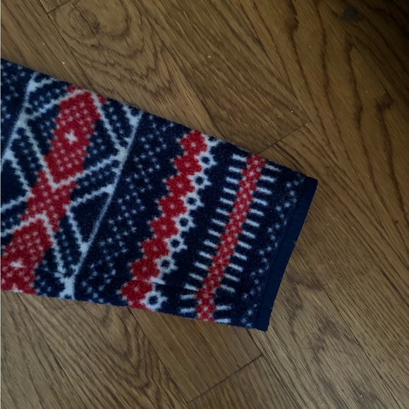 Vineyard vines holiday pullover - Picture 8 of 8